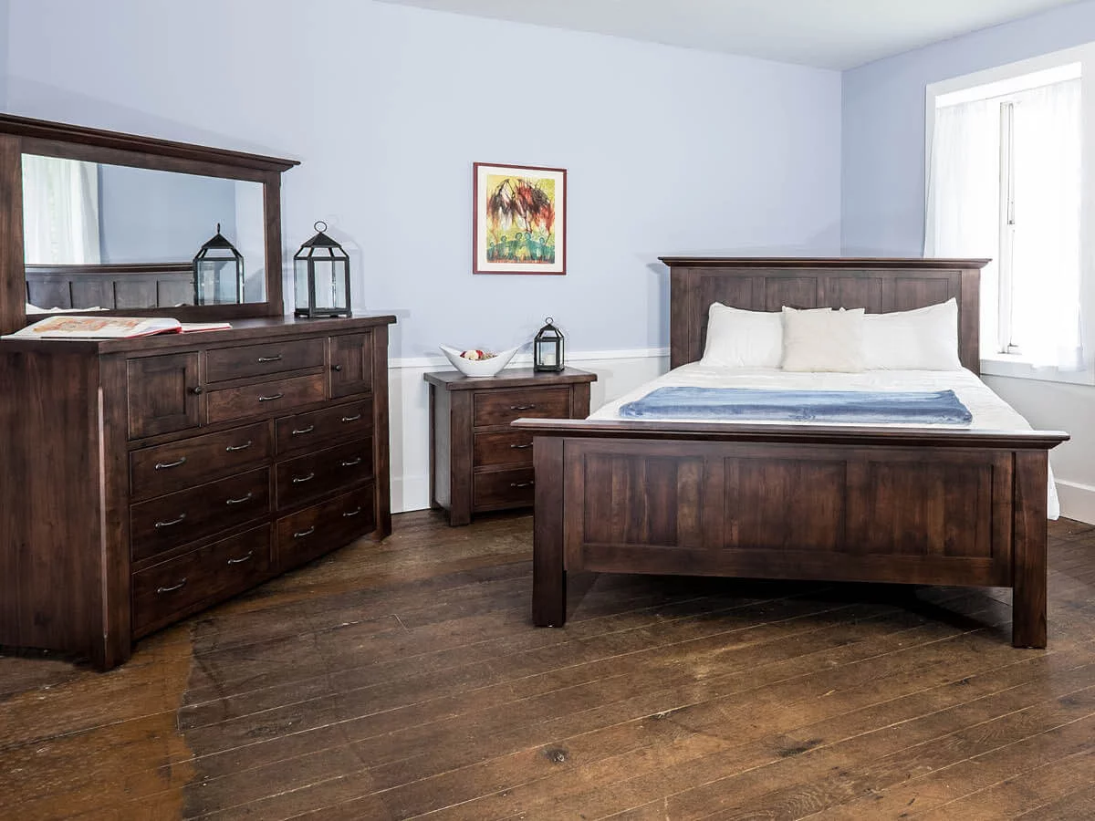 New Milton Bedroom Set