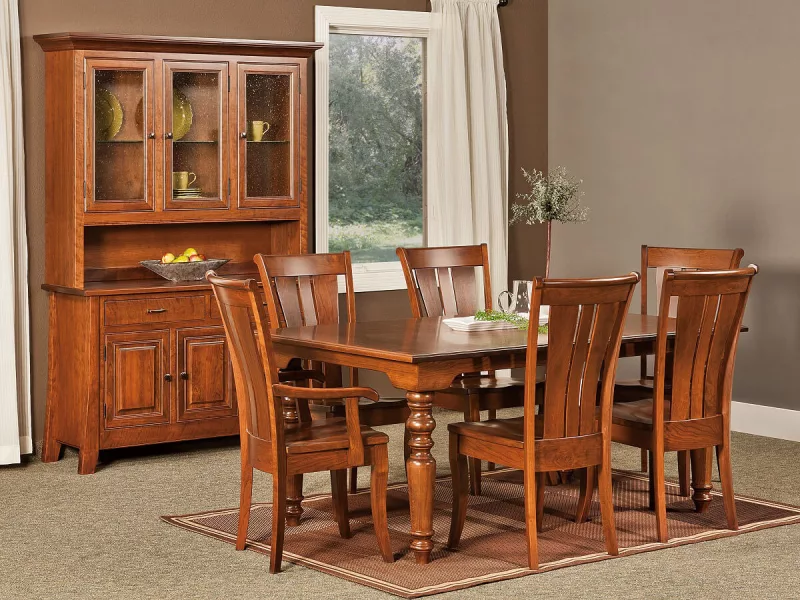 Zippelli Modern Dining Set