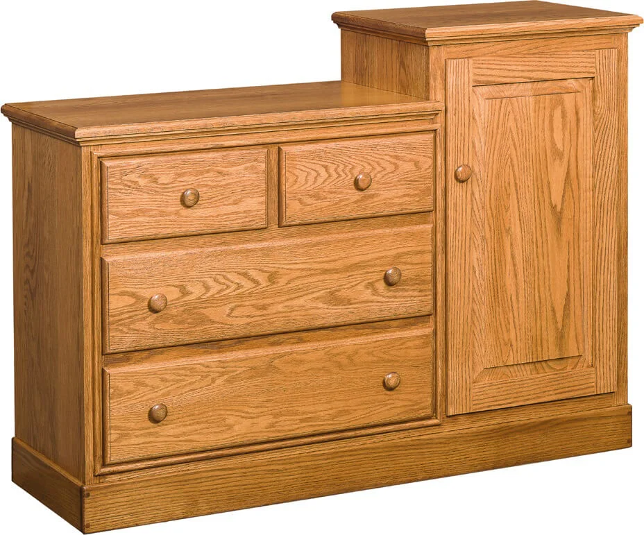 Geneva Changing Table in Oak with Spiced Apple stain