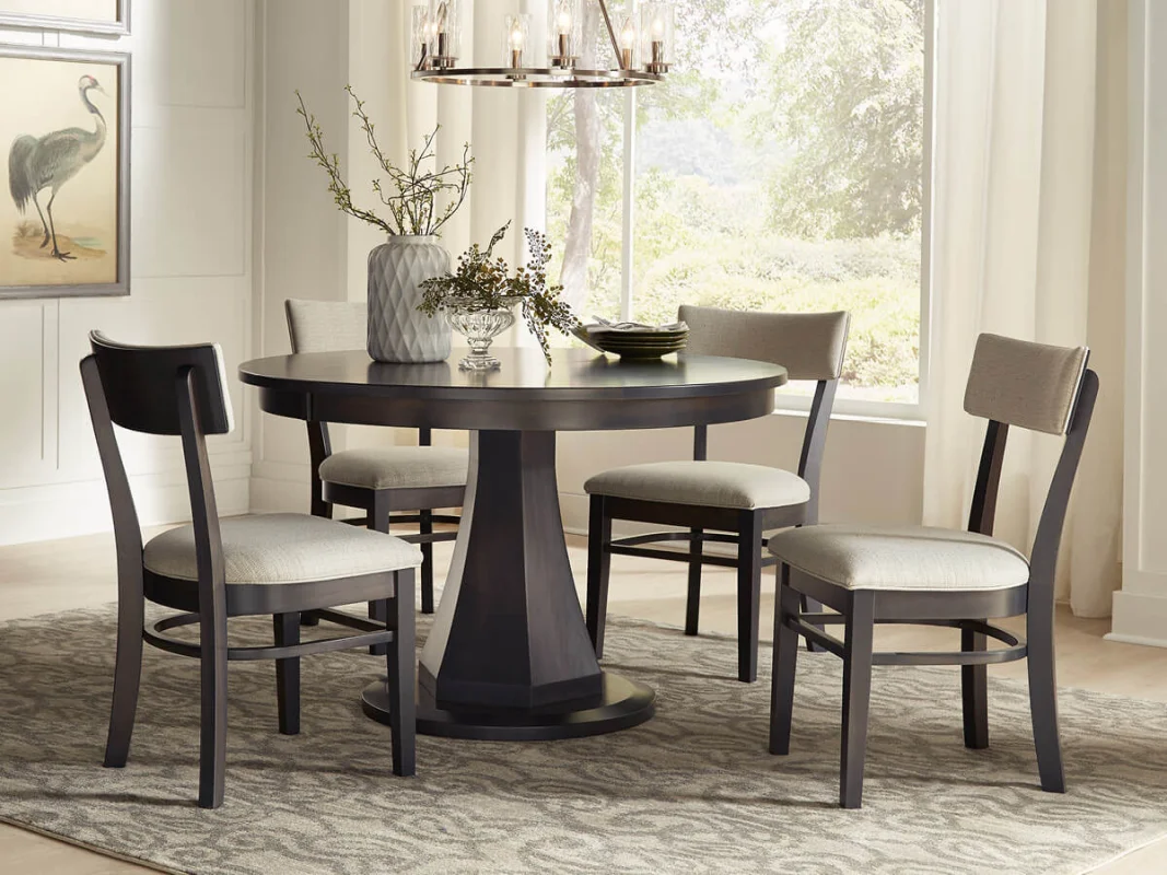 Bermuda Run Dining Room Collection