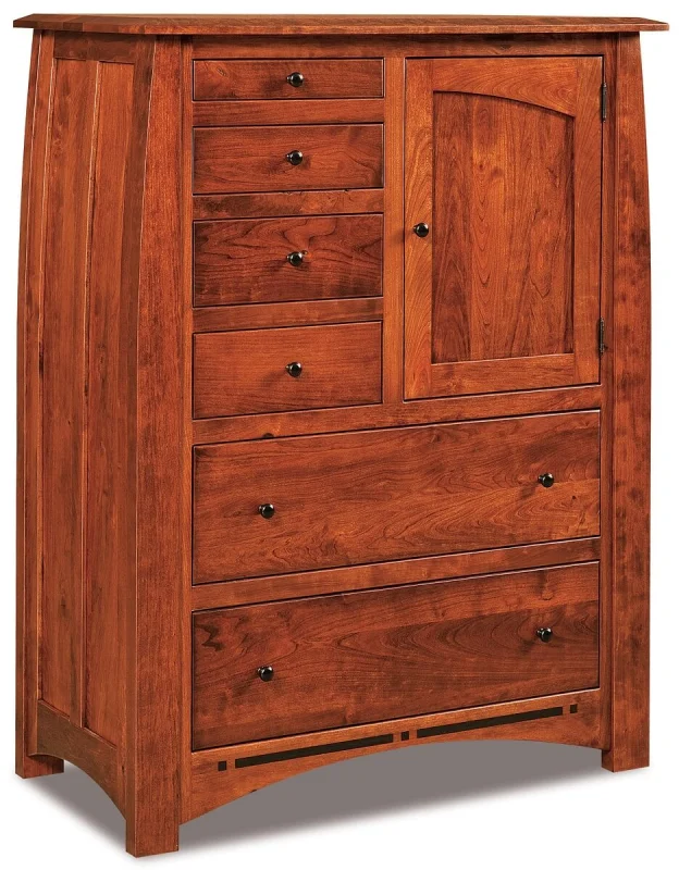 Castle Rock Bachelor's Chest