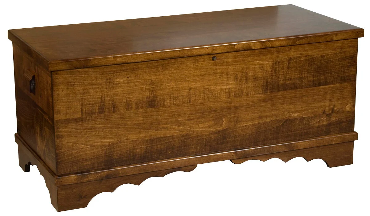 Hamlyn Blanket Chest in Brown Maple