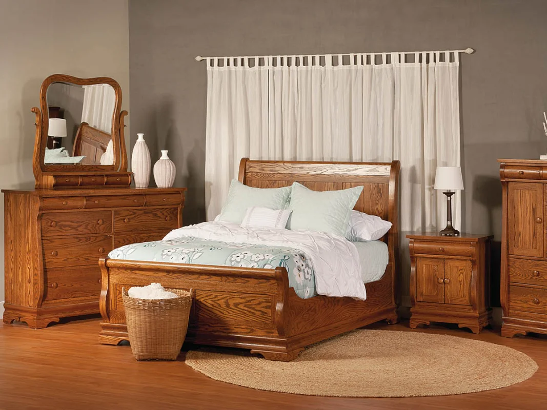 Milwaukee Sleigh Bedroom Set