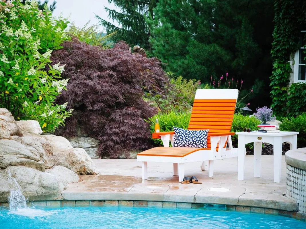 Pigeon Point Poly Lounge Chair