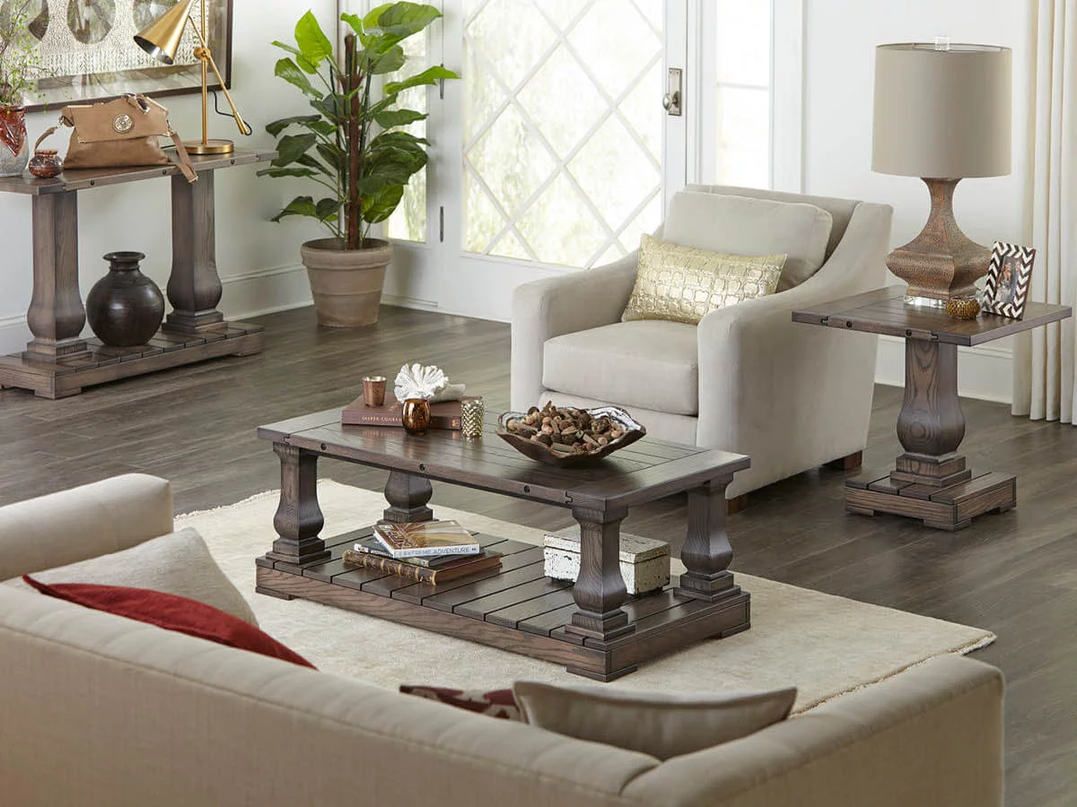 Winfield Living Room Set image 2